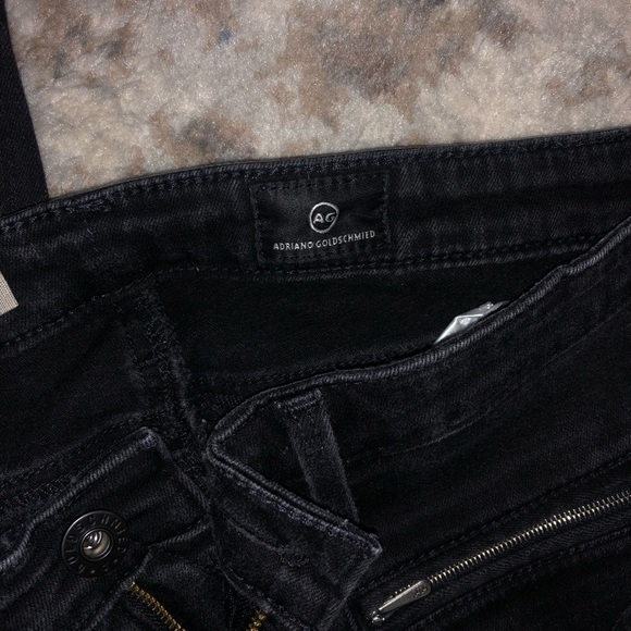 Jeans - Picture 2 of 3